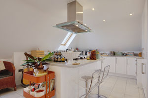 Open Plan Kitchen/Diner- click for photo gallery